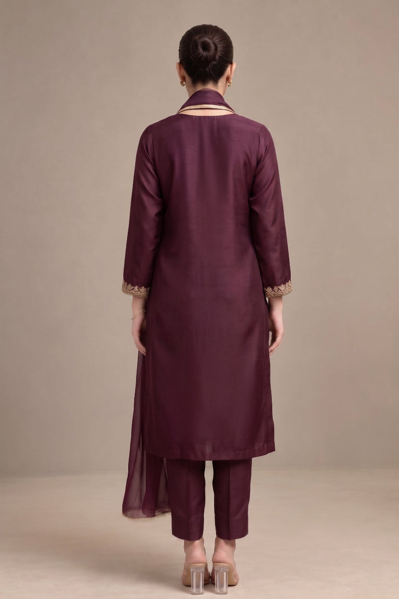 Noor-e-Plum / Gold Luxury Suit