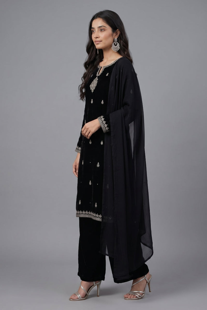 Onyx Elegance – 3-Piece Suit
