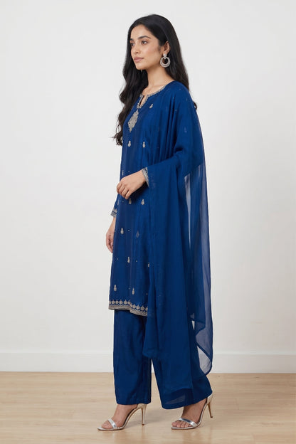 Azure Bloom – 3-Piece Suit
